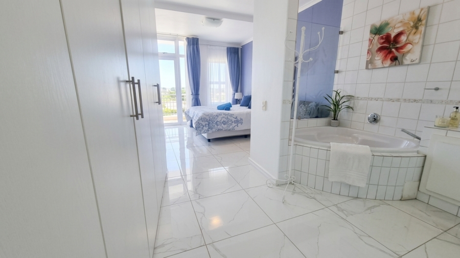 2 Bedroom Property for Sale in Big Bay Western Cape